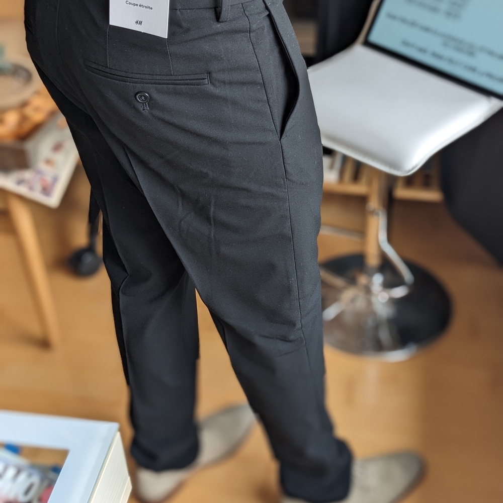 H&M Slim Fit dress pants (size 32 men's waist)